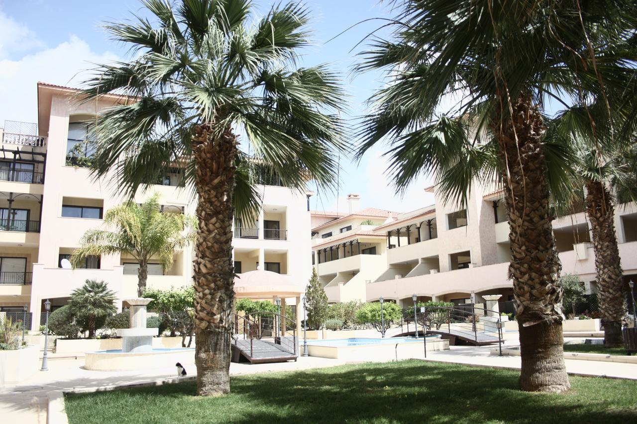 Queens Gardens 2 Bedrooms Paphos Exteriér fotografie